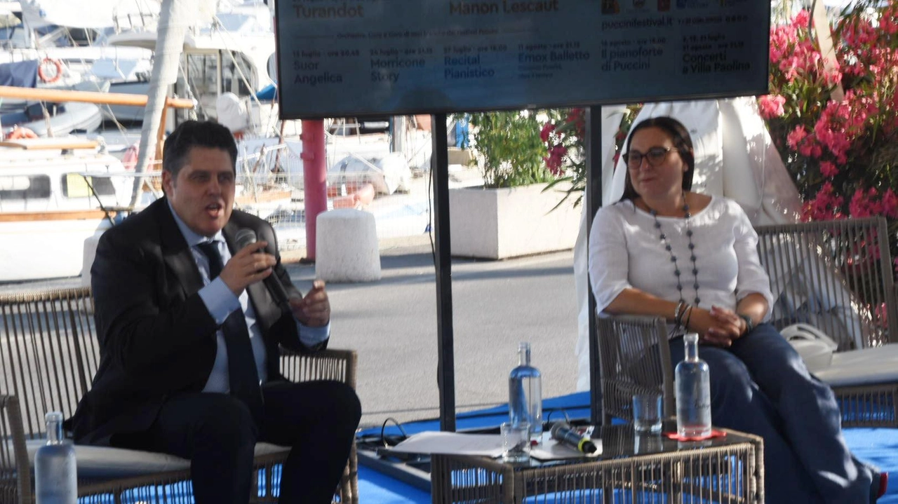 Il direttore artistico Taddeo all’esibizione musicale di "Viareggio Yachting Destination Events" "Potremo vantare i più illustri nomi del settore, che verranno a omaggiare il Maestro". Il direttore artistico Taddeo all’esibizione musicale di "Viareggio Yachting Destination Events" "Potremo vantare i più illustri nomi del settore, che verranno a omaggiare il Maestro".