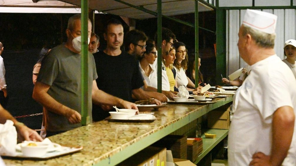 Dopo il grande successo del fine settimana scorso, ultimi appuntamenti con la musica e il divertimento al festival della musica... Dopo il grande successo del fine settimana scorso, ultimi appuntamenti con la musica e il divertimento al festival della musica...