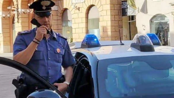I militari dell’Arma (foto d’archivio) sono stati ieri pomeriggio nell’abitazione della coppia Non è da escludere che. i ladri tenessero d’occhio i pensionati e che abbiano atteso la partenza in auto per agire I militari dell’Arma (foto d’archivio) sono stati ieri pomeriggio nell’abitazione della coppia Non è da escludere che. i ladri tenessero d’occhio i pensionati e che abbiano atteso la partenza in auto per agire