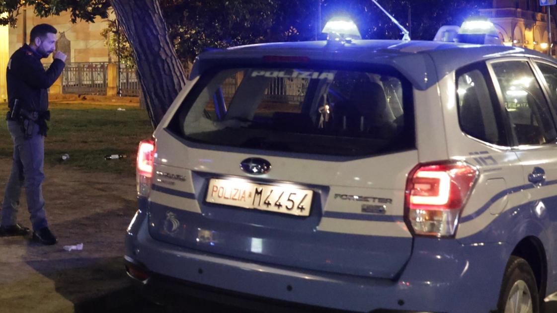 Omicidio a Prato: lite a coltellate nei giardini pubblici, le indagini Omicidio a Prato: lite a coltellate nei giardini pubblici, le indagini