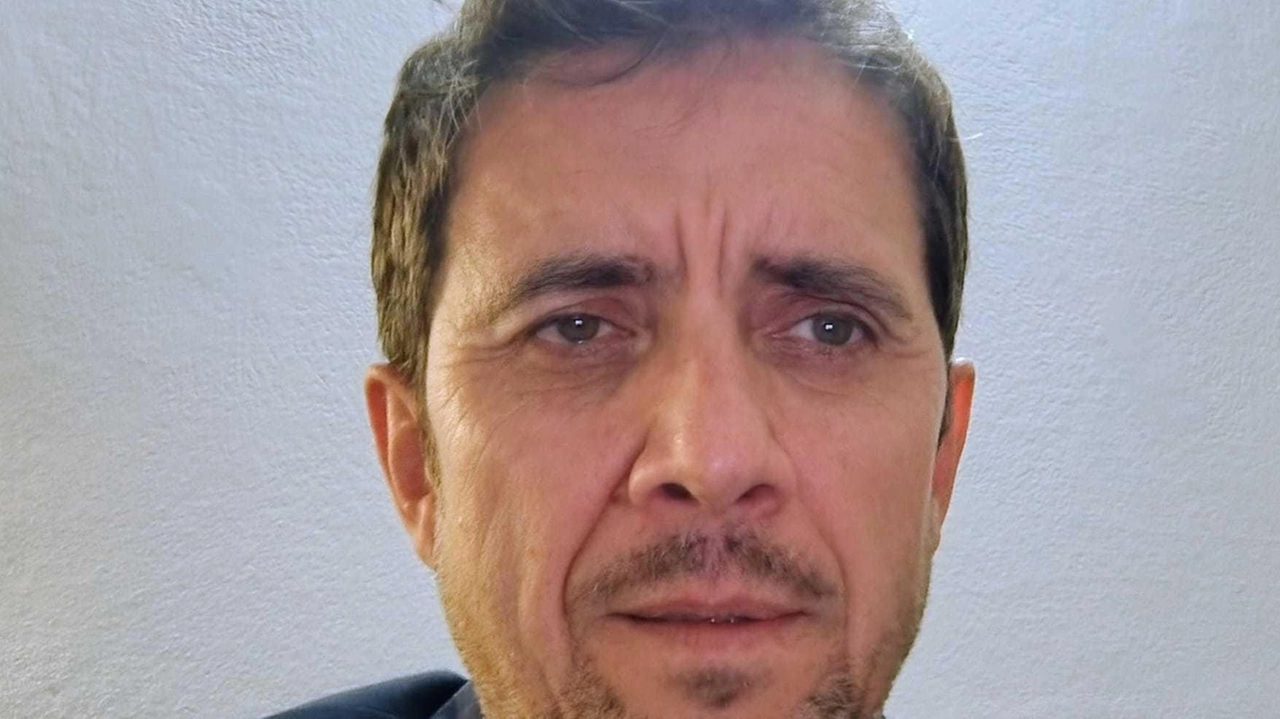 In una lunga lettera aperta indirizzata al sindaco, Marco Cappellini (nella foto), presidente di ’Follonica Sport’, ha chiesto che l’Amministrazione... In una lunga lettera aperta indirizzata al sindaco, Marco Cappellini (nella foto), presidente di ’Follonica Sport’, ha chiesto che l’Amministrazione...