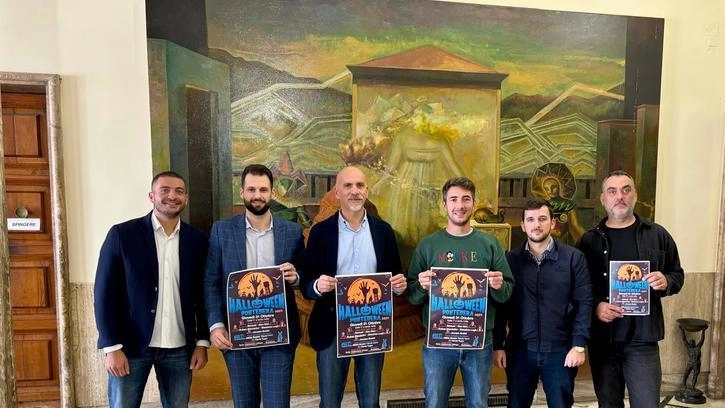 La presentazione a Palazzo Stefanelli della seconda edizione della festa di Halloween in città La presentazione a Palazzo Stefanelli della seconda edizione della festa di Halloween in città