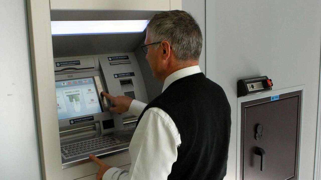 Preoccupazione a Bonassola per la chiusura dell’ultimo atm (. foto di repertorio Preoccupazione a Bonassola per la chiusura dell’ultimo atm (. foto di repertorio