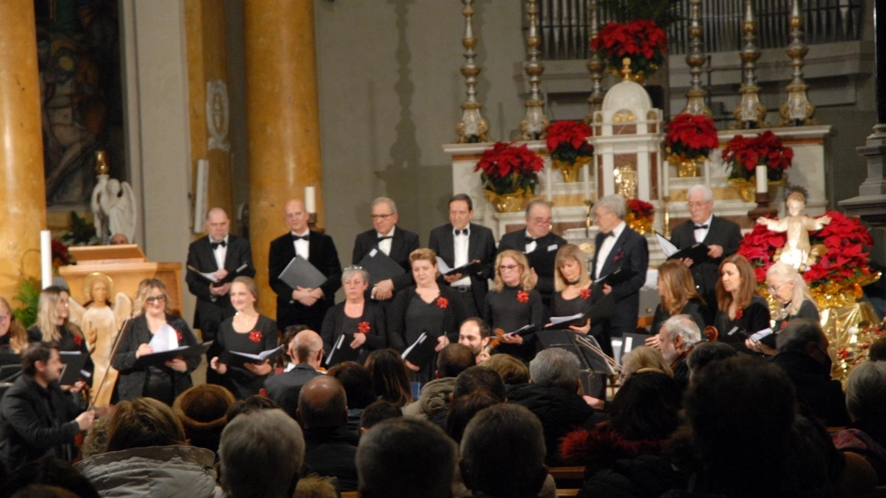 Il coro degli Amici della musica di Ponsacco Il coro degli Amici della musica di Ponsacco
