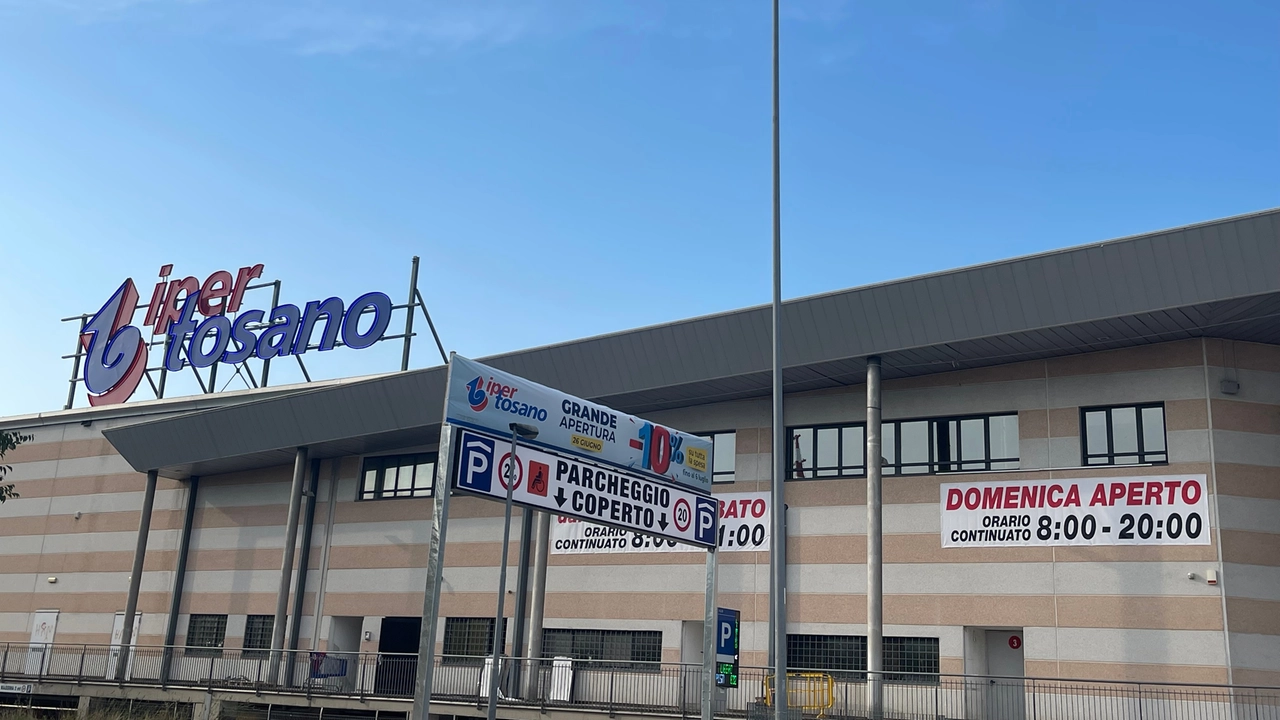Il nuovo ipermercato a Calenzano