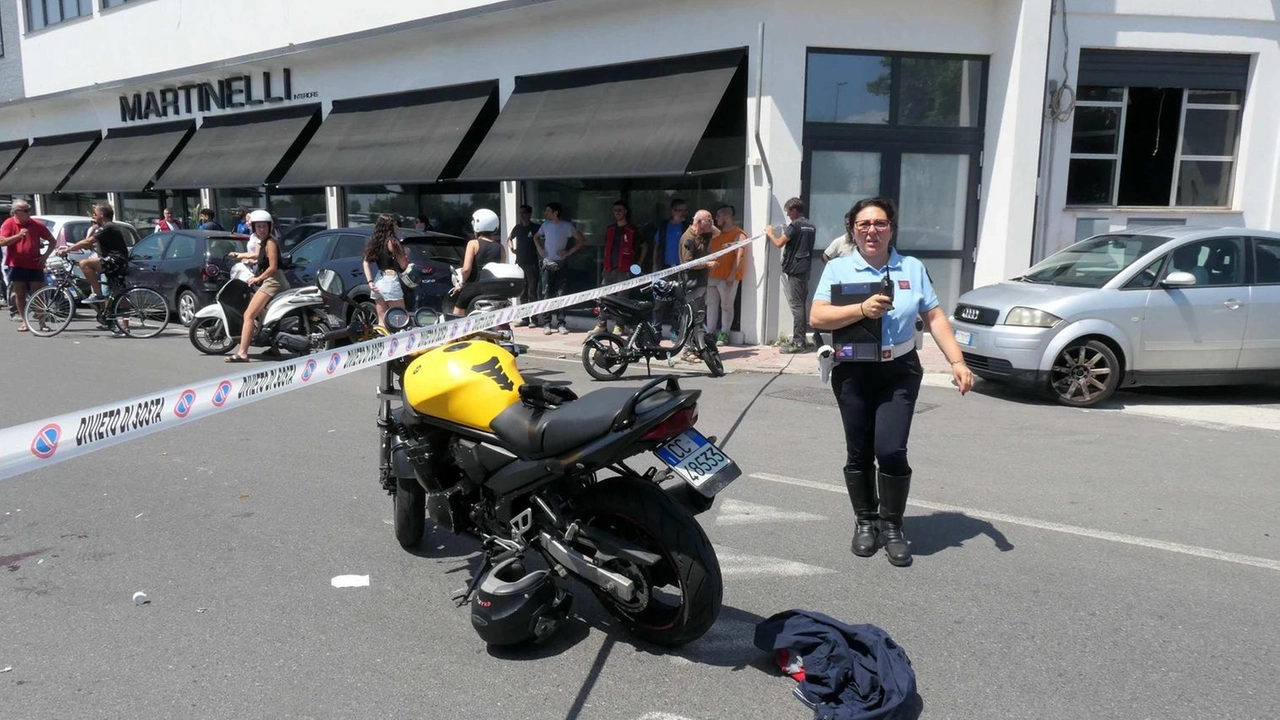 Il terribile incidente in cui persero la vita i due fidanzatini Leonardo Brown ed Emma Genovali che in bici stavano andando al mare Il terribile incidente in cui persero la vita i due fidanzatini Leonardo Brown ed Emma Genovali che in bici stavano andando al mare