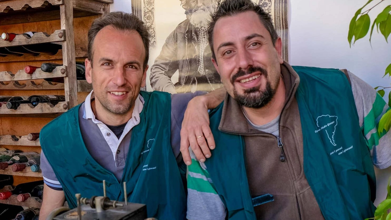 Pasqua è anche solidarietà. C’è da ricordare l’appuntamento con Riciclao, il mercato dell’usato organizzato dall’Operazione Mato Grosso che sarà aperto... Pasqua è anche solidarietà. C’è da ricordare l’appuntamento con Riciclao, il mercato dell’usato organizzato dall’Operazione Mato Grosso che sarà aperto...