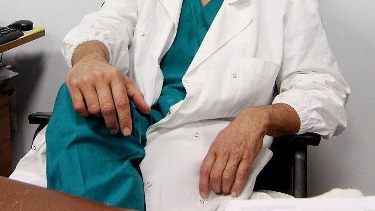 Il medico perugino Attilio Solinas è tra i promotori della. statua in memoria delle vittime del Covid