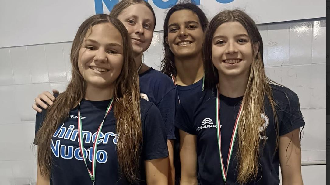 Ventidue medaglie per la Chimera Nuoto ai campionati regionali estivi Ventidue medaglie per la Chimera Nuoto ai campionati regionali estivi