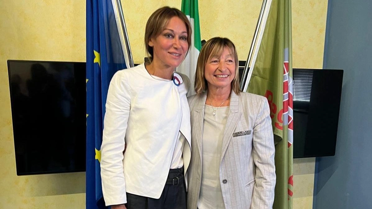 L’assessore Paola Agabiti e la presidente della Regione Donatella Tesei L’assessore Paola Agabiti e la presidente della Regione Donatella Tesei