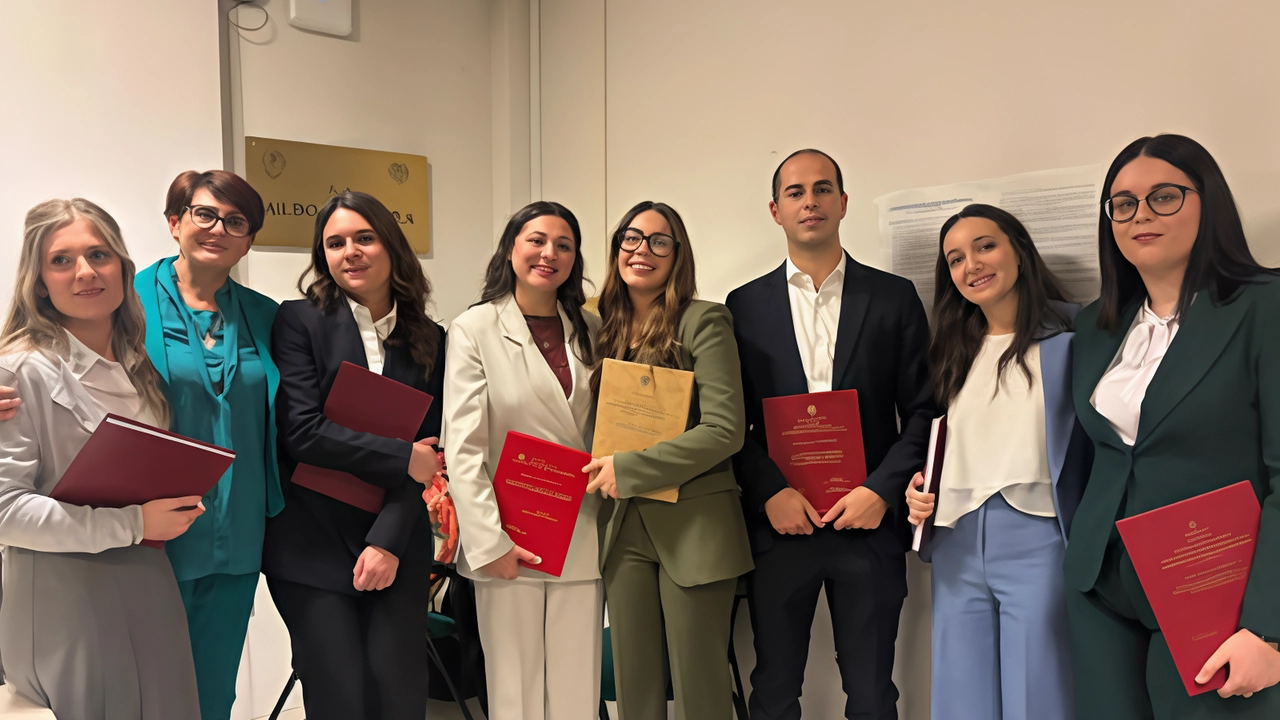 La “squadra“ degli infermieri del Polo di Lucca appena laureati