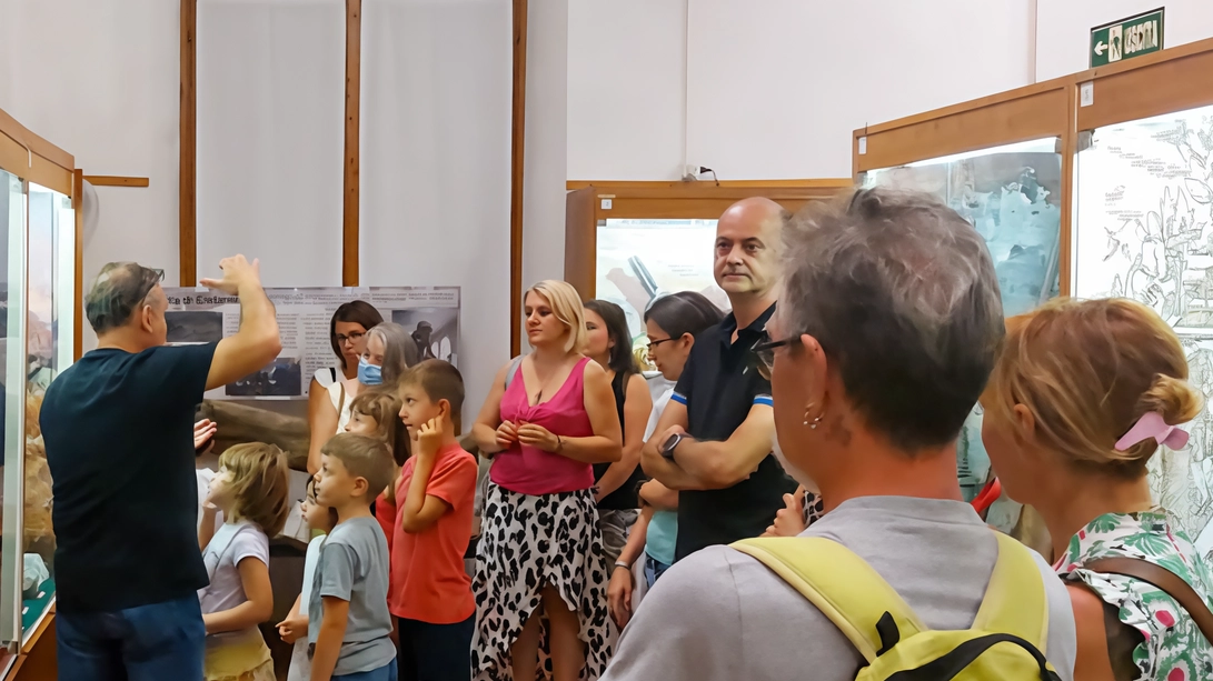 Ultimo appuntamento con "Le notti dell’Archeologia" al museo del Gamps di Badia a Settimo, Scandicci. Visite guidate per scoprire la ricerca scientifica sulle creature marine toscane del passato. Prenotazioni via Whatsapp al 338.2504468. Ultimo appuntamento con "Le notti dell’Archeologia" al museo del Gamps di Badia a Settimo, Scandicci. Visite guidate per scoprire la ricerca scientifica sulle creature marine toscane del passato. Prenotazioni via Whatsapp al 338.2504468.