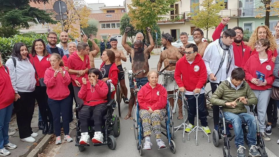 La prima ciclopedalata ecologica "Vannino style" a Agliana ha ricordato Egidio Alessandro Gori con solidarietà e partecipazione. Evento benefico e gara ciclistica in memoria di Vannino. La prima ciclopedalata ecologica "Vannino style" a Agliana ha ricordato Egidio Alessandro Gori con solidarietà e partecipazione. Evento benefico e gara ciclistica in memoria di Vannino.