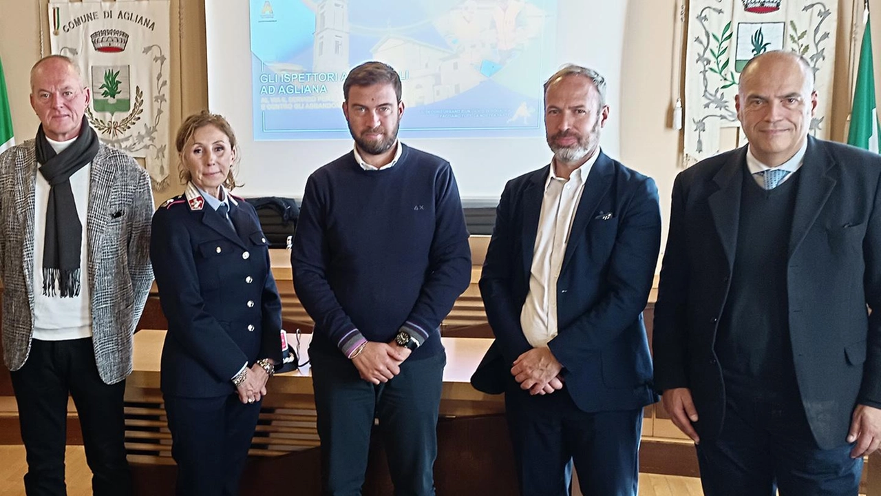 Lotta contro i comportamenti incivili e strategie per rafforzare il senso civico . Via al servizio di Alia Multiutility. Il sindaco: "Una funzione anche educativa". Lotta contro i comportamenti incivili e strategie per rafforzare il senso civico . Via al servizio di Alia Multiutility. Il sindaco: "Una funzione anche educativa".