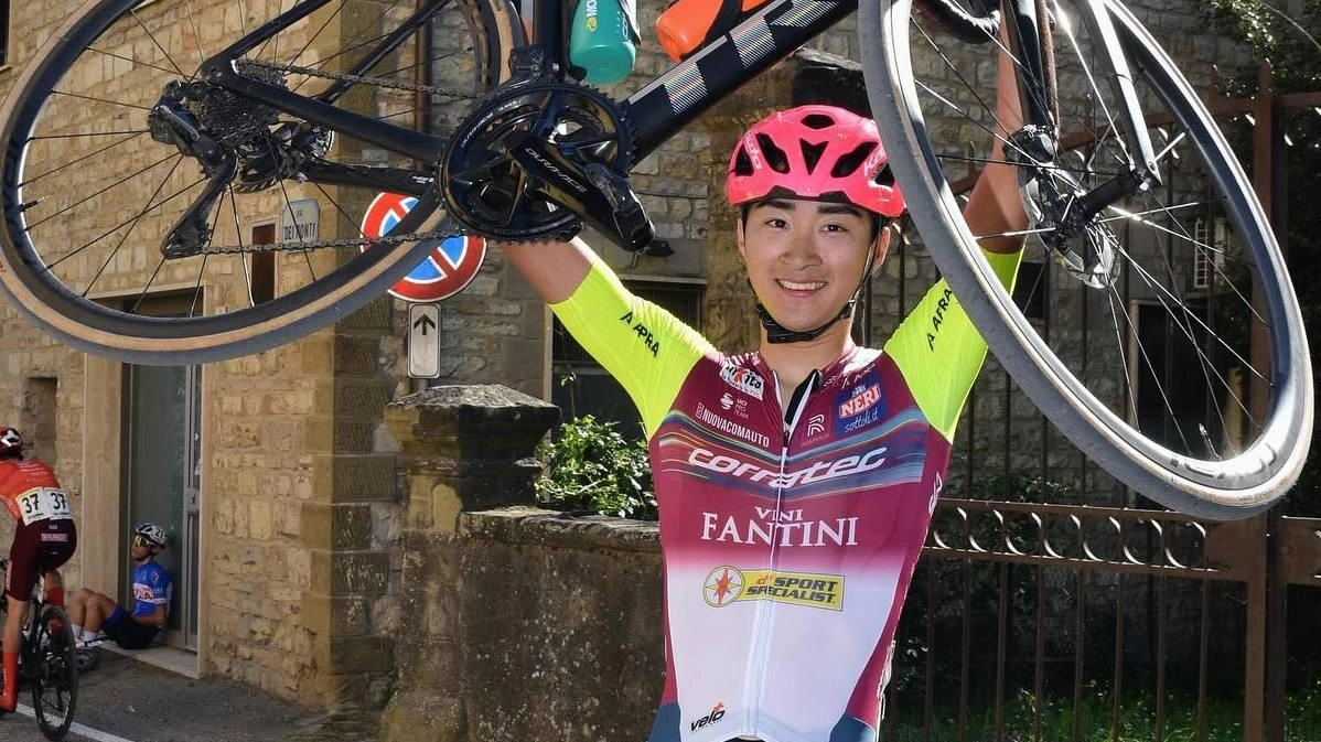 Koshi Narita trionfa al Gran Premio Città di Cortona: prima vittoria giapponese in Toscana