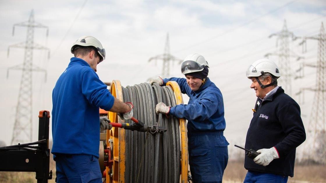 terna due miliardi per la rete elettrica toscana