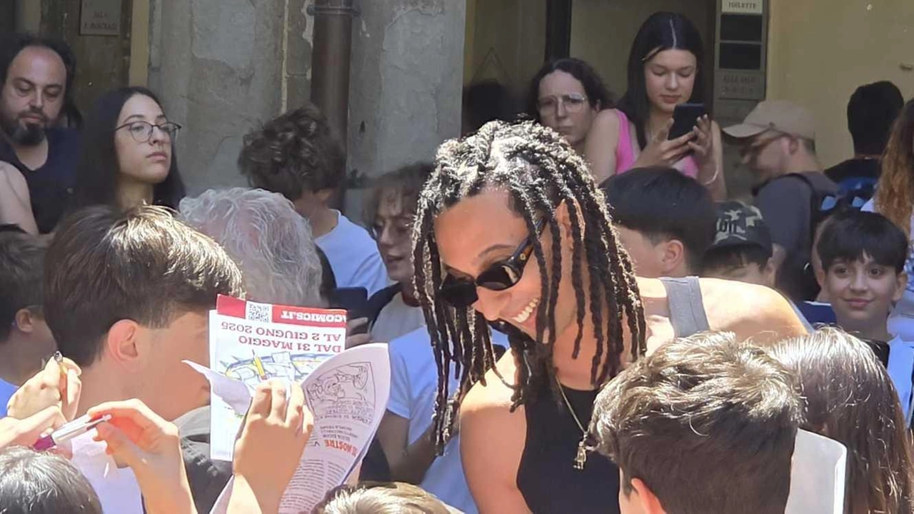 L’attesissimo incontro dei ragazzi. con Ghali nel chiostro di Sant’Agostino L’attesissimo incontro dei ragazzi. con Ghali nel chiostro di Sant’Agostino
