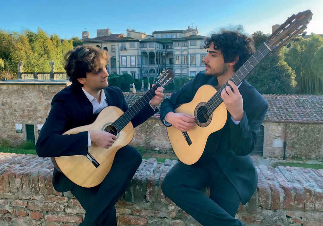 https://www.lanazione.it/image-service/view/acePublic/alias/contentid/MWQzZmJlMTktZmQ0Ny00/0/due-chitarre-per-e-lucevan-le-stelle-con-la-sagra-musicale-lucchese.jpeg?f=1.91:1&w=1200