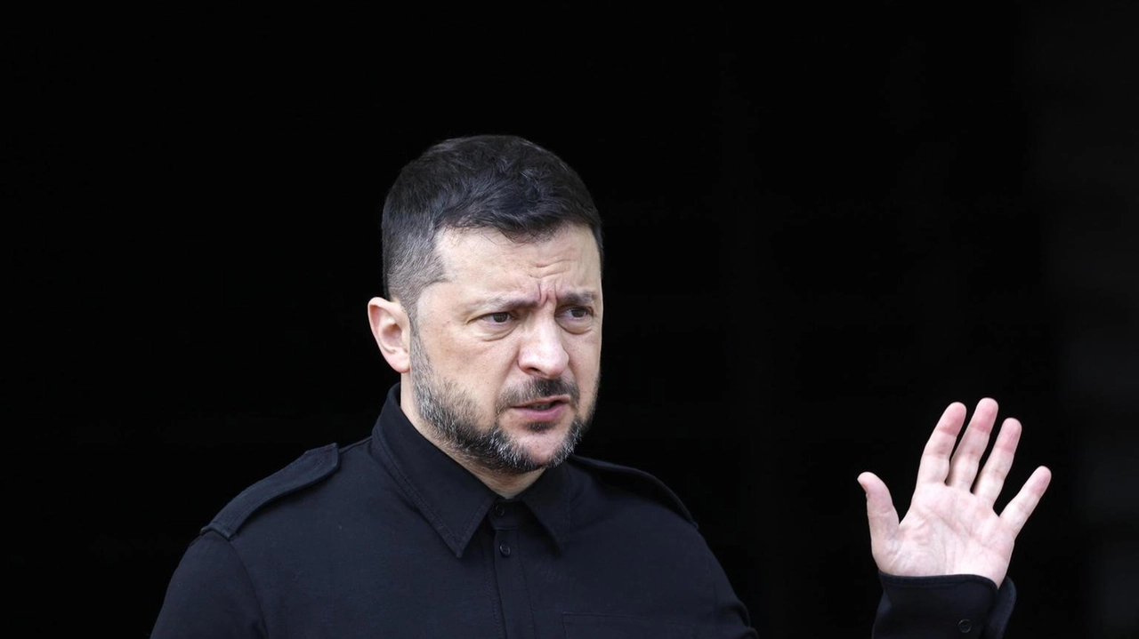 Il presidente Volodymyr Zelensky ha dichiarato che la presenza di truppe straniere in Ucraina dopo la fine della guerra con...