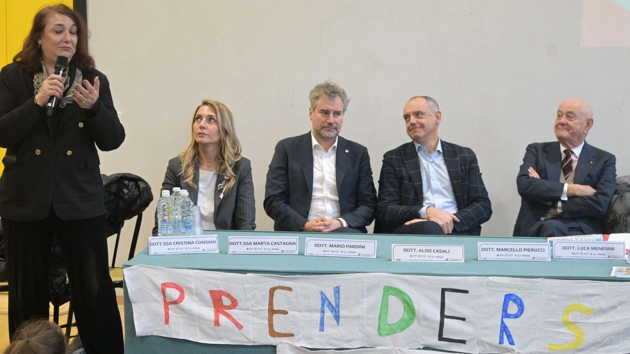 Il presidente della Cei invia un videomessaggio a insegnanti e ragazzi dell’istituzione scolastica lucchese citando le parole dell’enciclica ‘Laudato Sì‘ di Papa Francesco. Il presidente della Cei invia un videomessaggio a insegnanti e ragazzi dell’istituzione scolastica lucchese citando le parole dell’enciclica ‘Laudato Sì‘ di Papa Francesco.