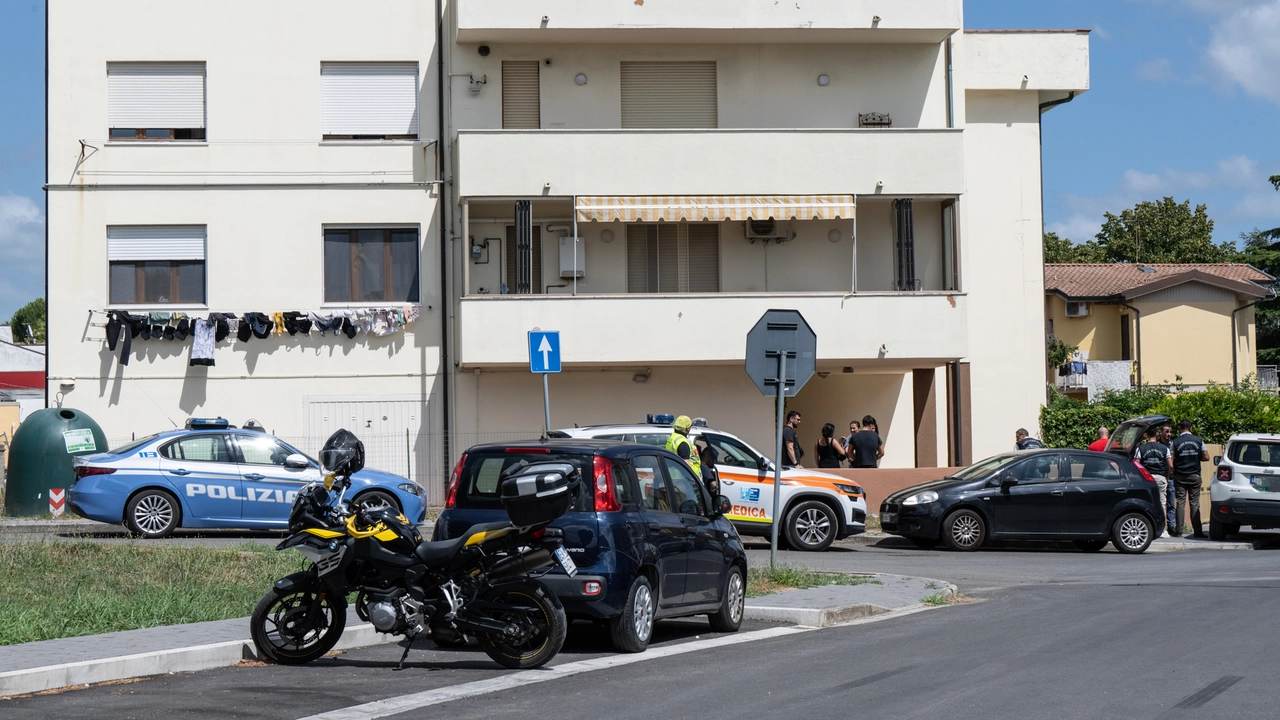 Pisa, omicidio-suicidio nel quartiere Sant'Ermete (Foto Elena Pardini/Valtriani) Pisa, omicidio-suicidio nel quartiere Sant'Ermete (Foto Elena Pardini/Valtriani)