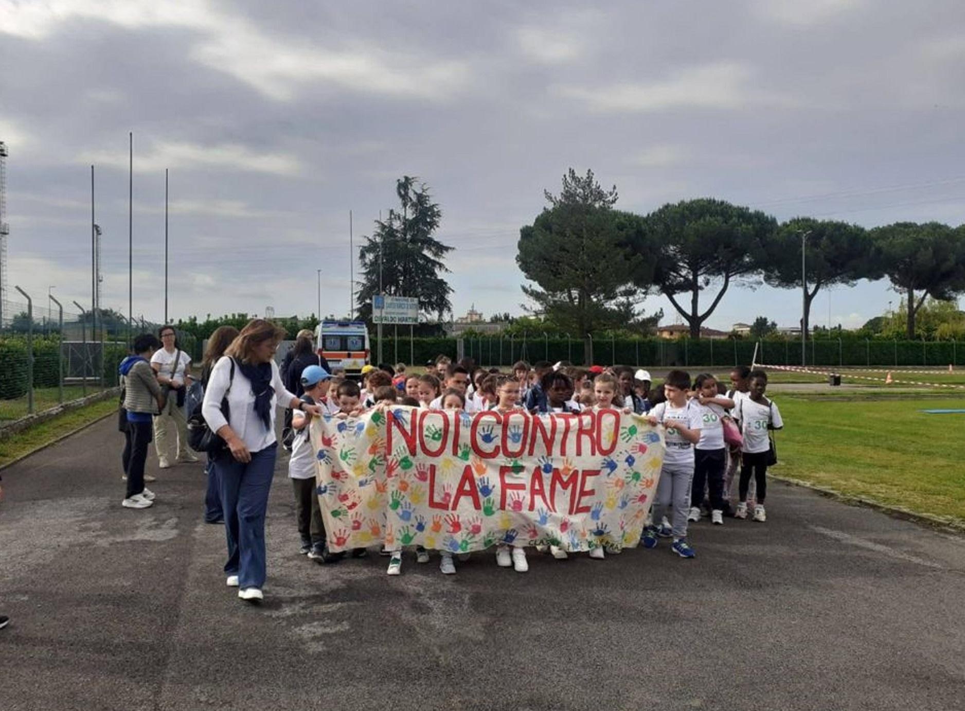 A scuola ‘Corsa contro la fame’ in aiuto ai più poveri del mondo A scuola ‘Corsa contro la fame’ in aiuto ai più poveri del mondo