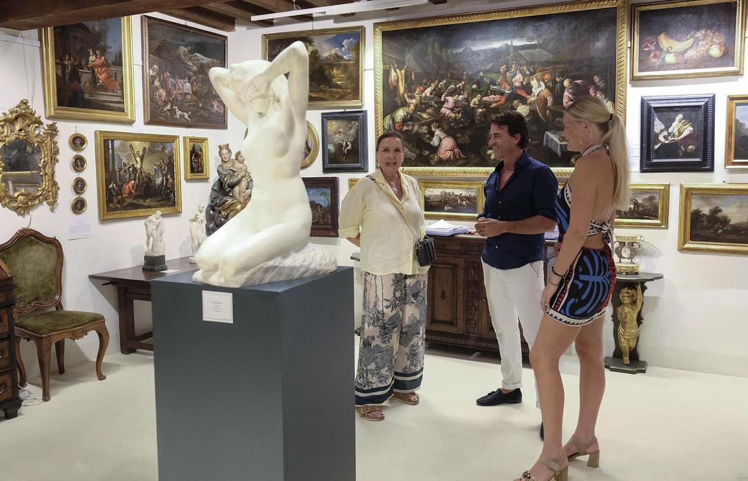 https://www.lanazione.it/image-service/view/acePublic/alias/contentid/MWRlZTU5ZjYtYTdkNS00/0/lantiquariato-in-mostra-nel-segno-della-tradizione.jpeg?f=1.91:1&w=1200