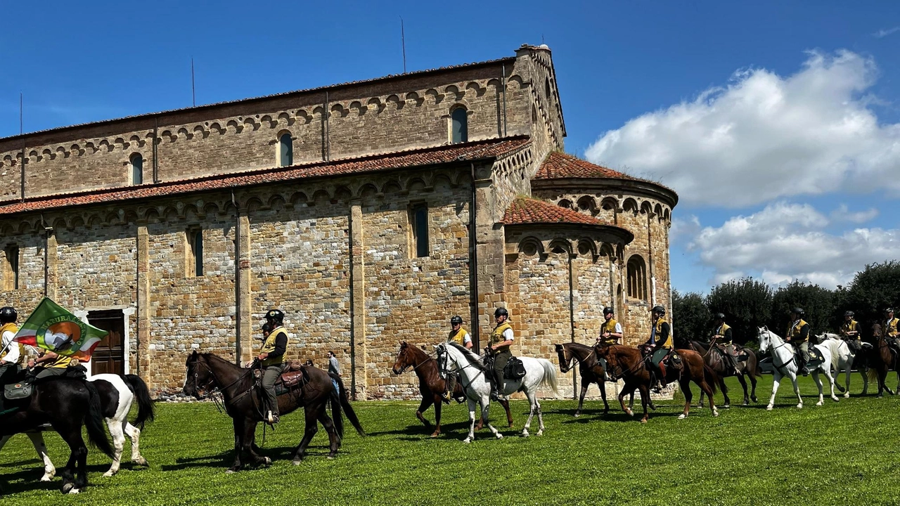 La partenza dell’Equiraduno del Giubileo da San Piero a Grado La partenza dell’Equiraduno del Giubileo da San Piero a Grado