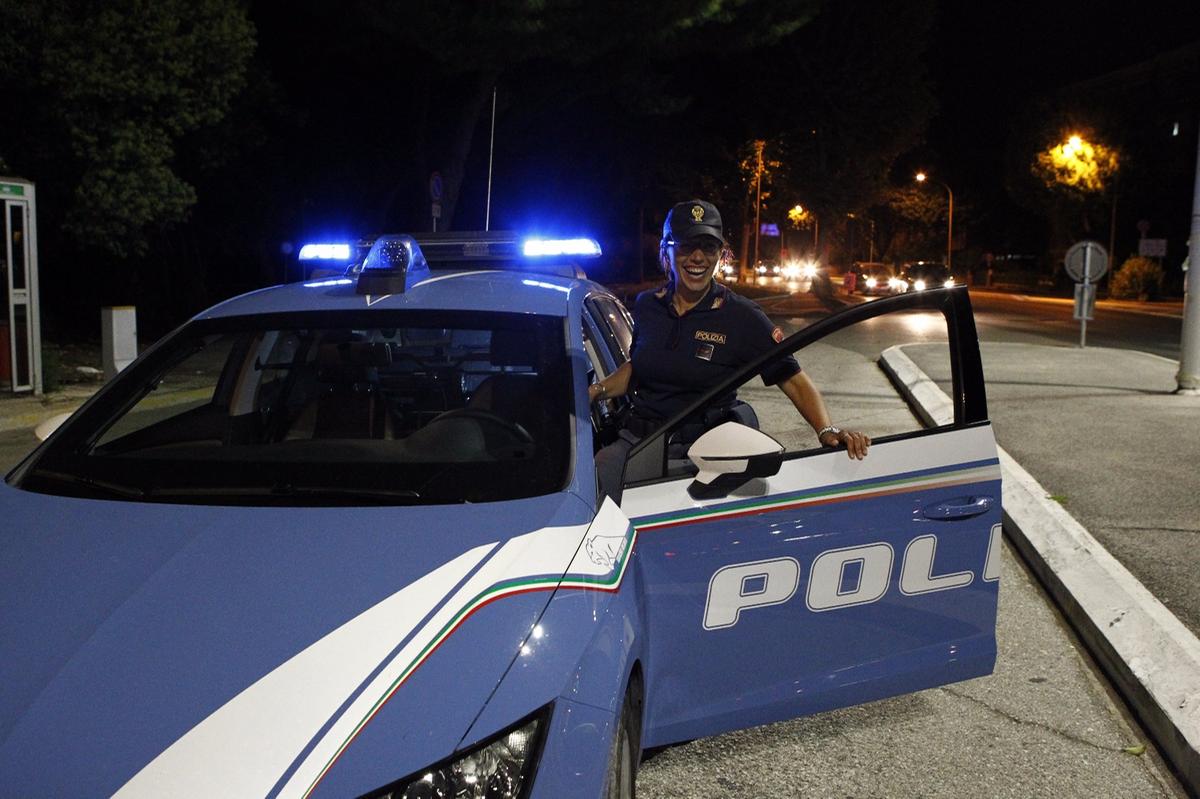Festa di compleanno da dimenticare: 14enne scippato all’uscita del locale, strappata la collanina d’oro