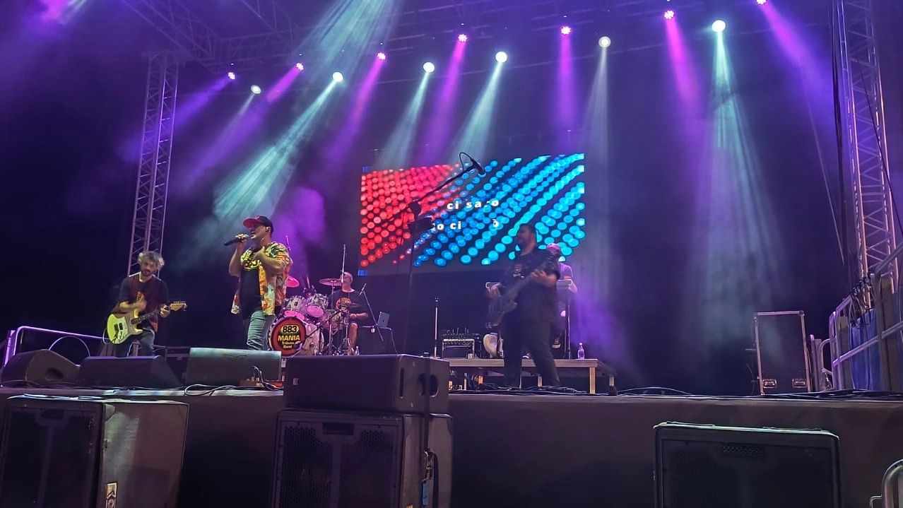 Camaiore ritrova gli anni '90 nel cuore di Ferragosto con Max Pezzali