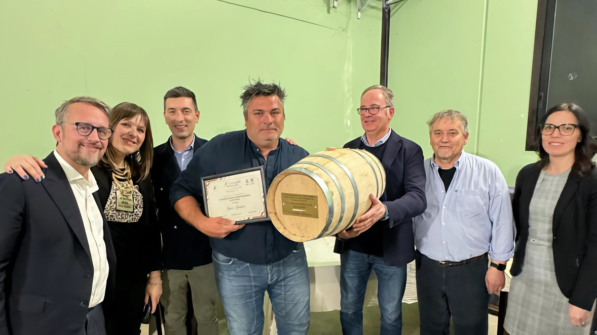 Ai nastri di partenza la nuova edizione de "Il vin santo come una volta". Si tratta della quinta edizione del... Ai nastri di partenza la nuova edizione de "Il vin santo come una volta". Si tratta della quinta edizione del...