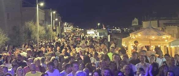 Marina Dance Parade da record: "In migliaia invadono il litorale"