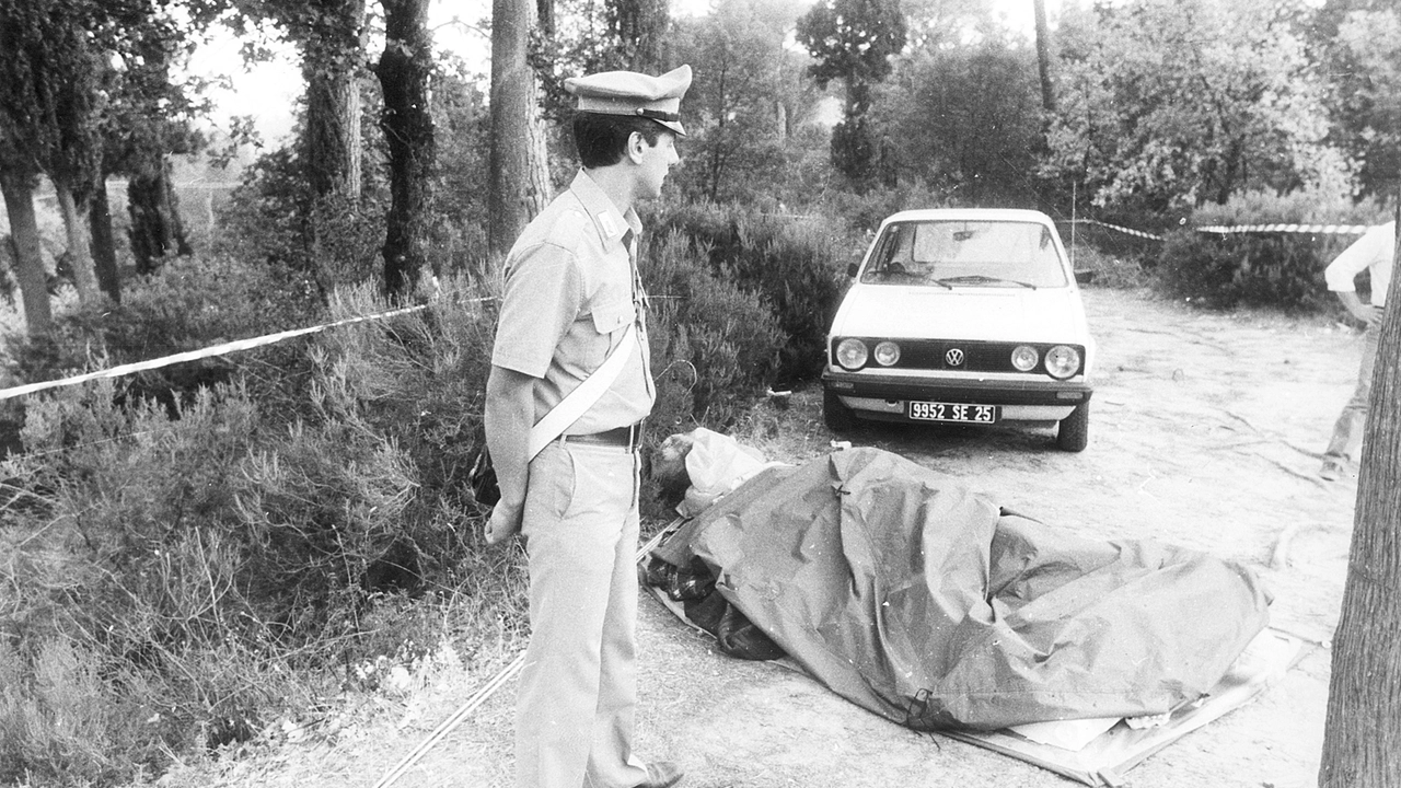 La tenda in cui vennero uccisi Nadine Mauriot e Jean Michel Kraveveichvili La tenda in cui vennero uccisi Nadine Mauriot e Jean Michel Kraveveichvili
