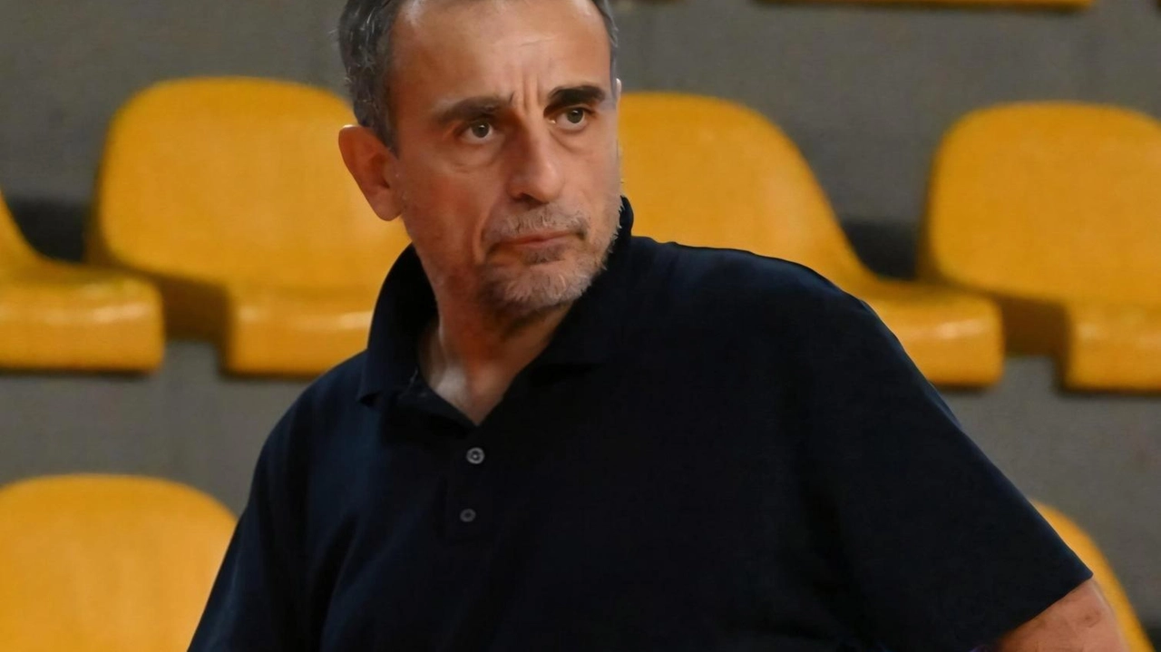 Pistolesi, 58 anni, livornese, negli ultimi anni ha allenato Folgore Fucecchio Pistolesi, 58 anni, livornese, negli ultimi anni ha allenato Folgore Fucecchio