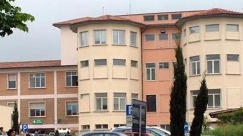 La sospensione temporanea del reparto di medicina all’ospedale di Pitigliano, prevista per lavori di adeguamento legati all’ampliamento dell’ospedale di comunità,...