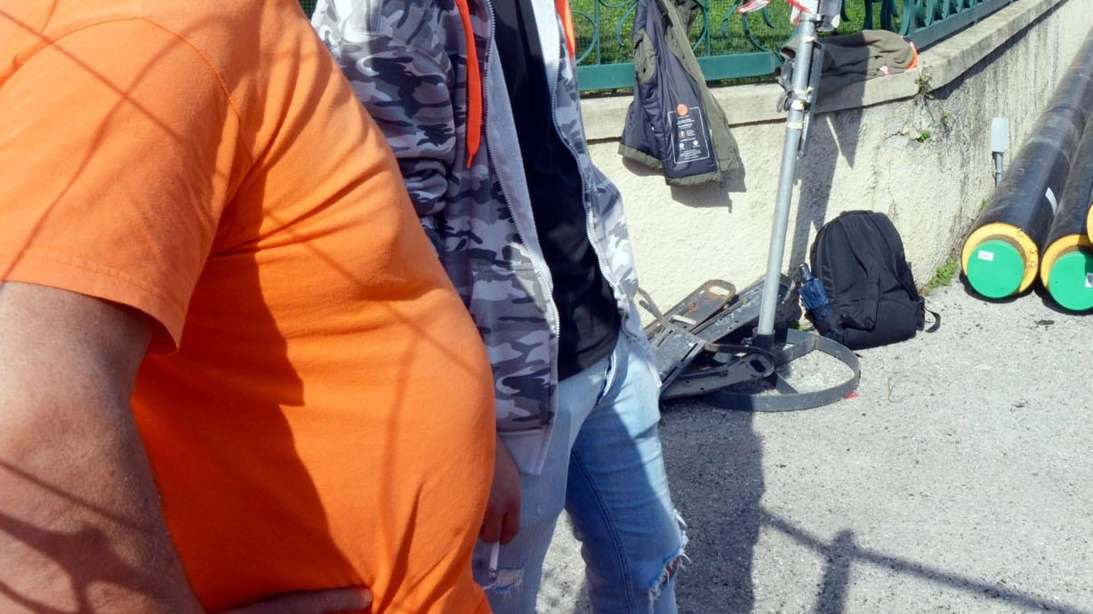 Attenzione ai divieti per il rifacimento dei marciapiedi in via Dell’Amico. Proseguono i lavori di riqualificazione della città. E così... Attenzione ai divieti per il rifacimento dei marciapiedi in via Dell’Amico. Proseguono i lavori di riqualificazione della città. E così...