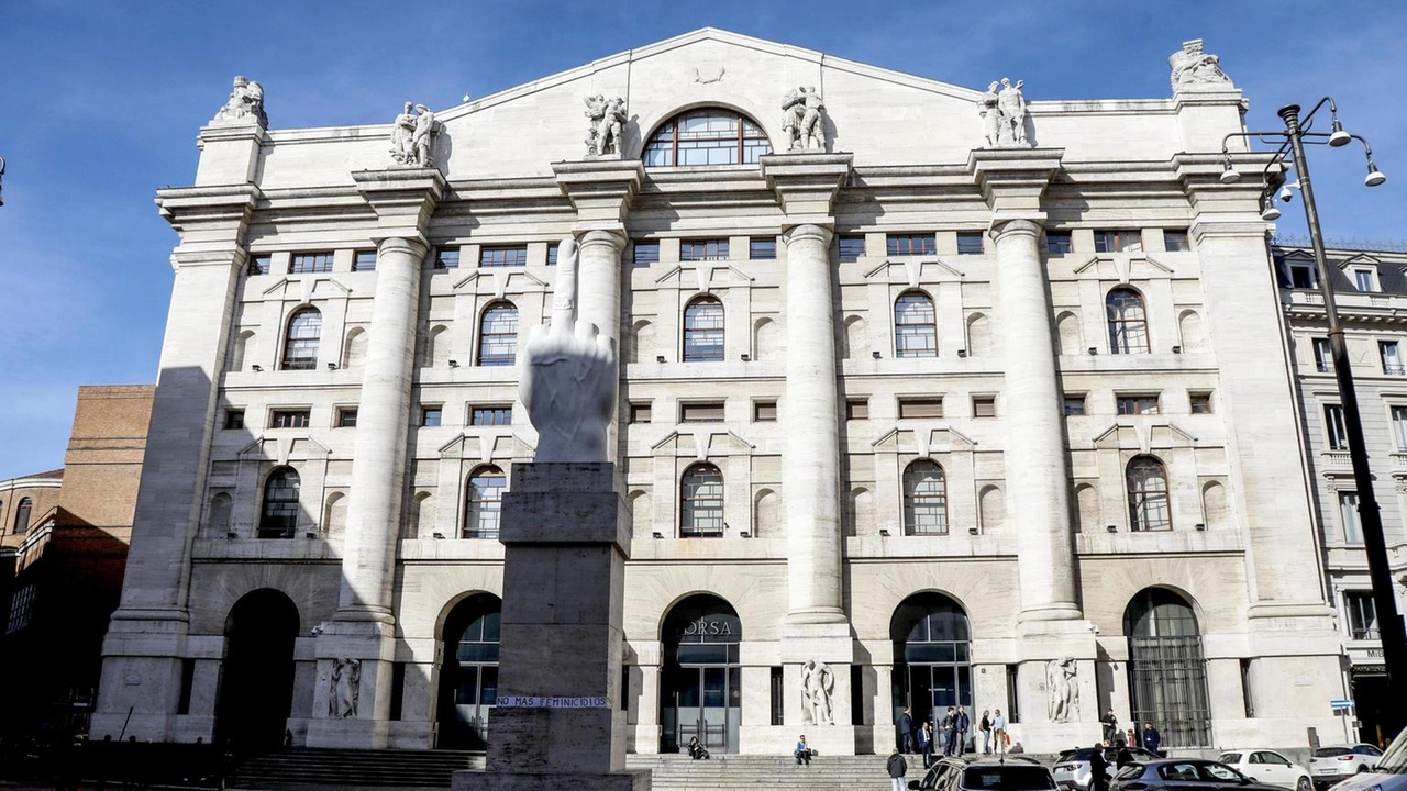 In aumento anche l'indice Ftse All share, +0,62%