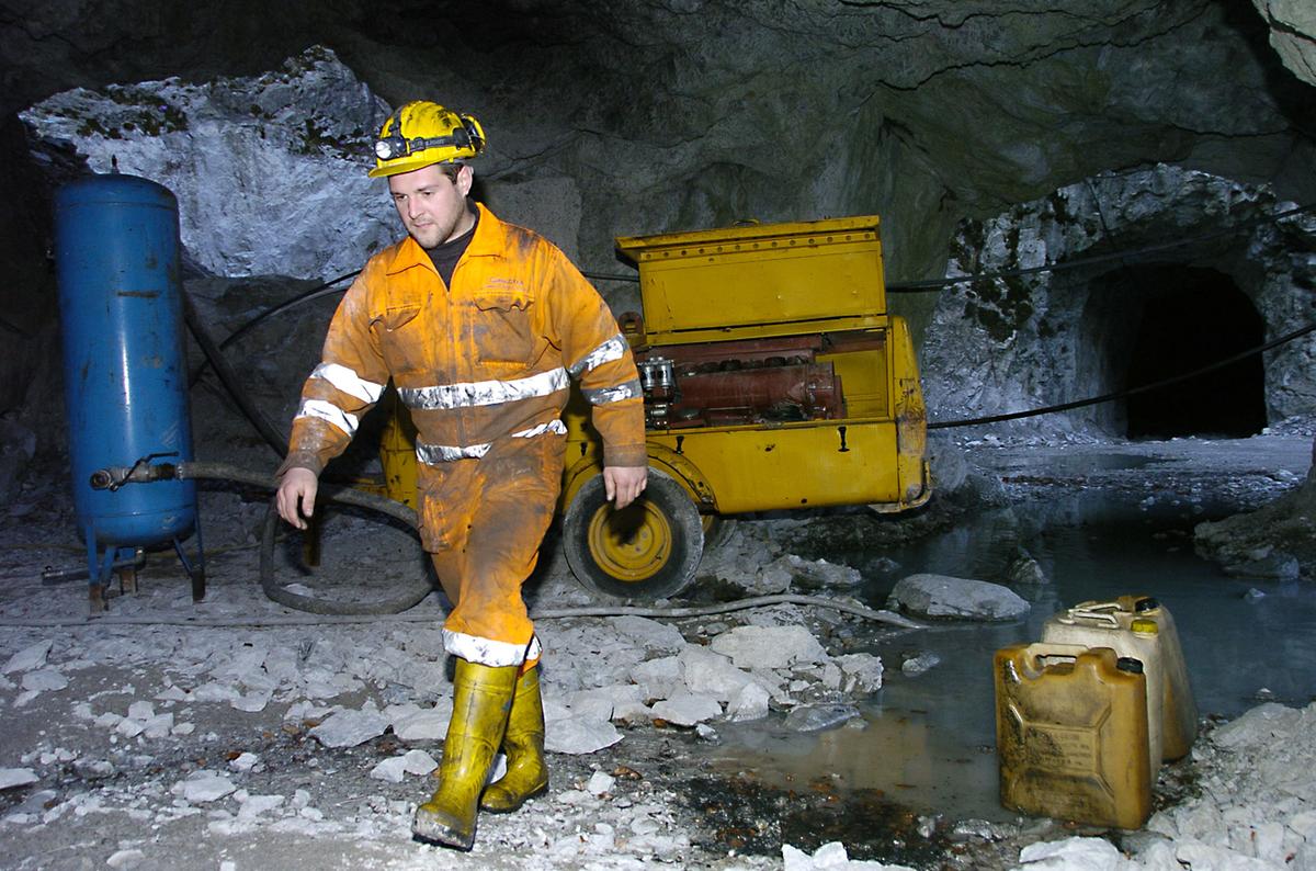 I tesori nelle miniere metallifere. Pronto il piano del Governo. Magnesio e antimonio fanno gola I tesori nelle miniere metallifere. Pronto il piano del Governo. Magnesio e antimonio fanno gola