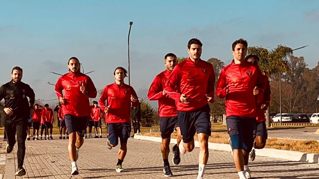 Lavoro aerobico ieri mattina in ritiro per il Grifo Lavoro aerobico ieri mattina in ritiro per il Grifo