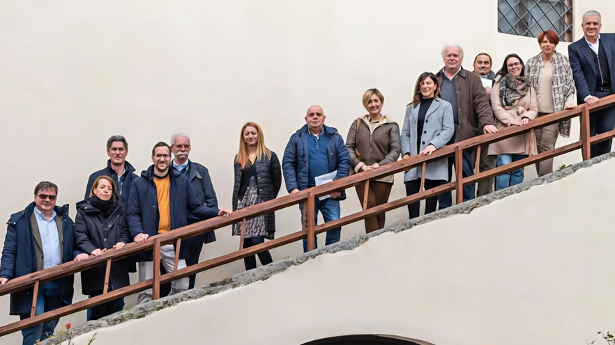 Al convegno organizzato nella città del tufo hanno partecipato anche gli amministratori di Comuni interessati al tema, come Montepulciano, Chiusi, Volterra, Massa Marittima, Santa Fiora, Sorano e Semproniano Al convegno organizzato nella città del tufo hanno partecipato anche gli amministratori di Comuni interessati al tema, come Montepulciano, Chiusi, Volterra, Massa Marittima, Santa Fiora, Sorano e Semproniano