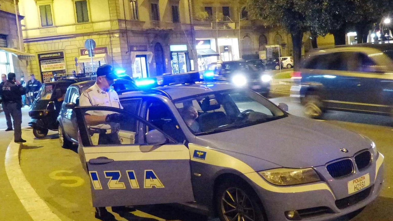 AREZZO La Polizia di Stato prosegue nell’attività straordinaria di controllo del territorio. Come ribadito nell’ultimo Comitato per l’ordine e la sicurezza...