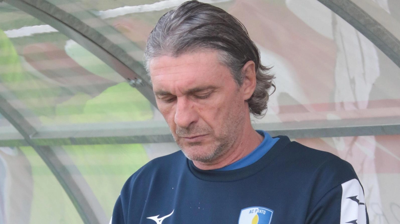 Esonerato il tecnico Maurizio Rifoldi.. Per il derby ci sarà un nuovo mister Esonerato il tecnico Maurizio Rifoldi.. Per il derby ci sarà un nuovo mister