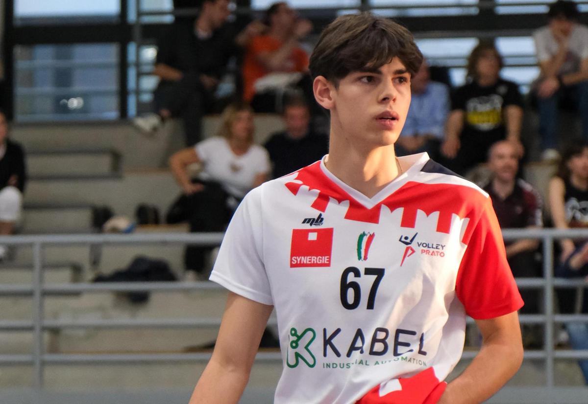 https://www.lanazione.it/image-service/view/acePublic/alias/contentid/MWYzNGI5ODUtOWQwMS00/0/il-ritorno-di-jordan-civinini-le-novita-del-prato-volley.jpeg?f=1.91:1&w=1200