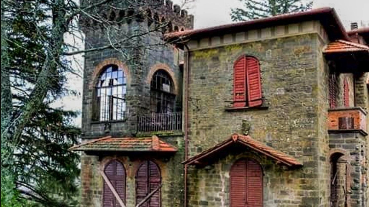 Villa Malvezzi è uno dei simboli. di Saltino: l’edificio è in stato di abbandono e il Comune l’ha messo all’asta, senza successo Villa Malvezzi è uno dei simboli. di Saltino: l’edificio è in stato di abbandono e il Comune l’ha messo all’asta, senza successo