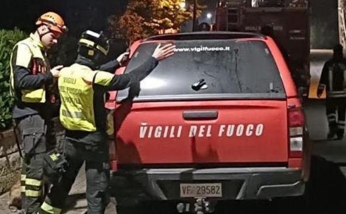 Trovato morto vicino ai binari: era andato a cercare il cane scappato da un recinto