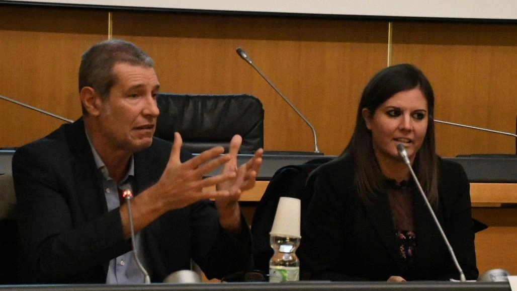 L’assessora regionale Nardini, il professor Volpi e il presidente della Provincia Lorenzetti (foto Nizza) L’assessora regionale Nardini, il professor Volpi e il presidente della Provincia Lorenzetti (foto Nizza)