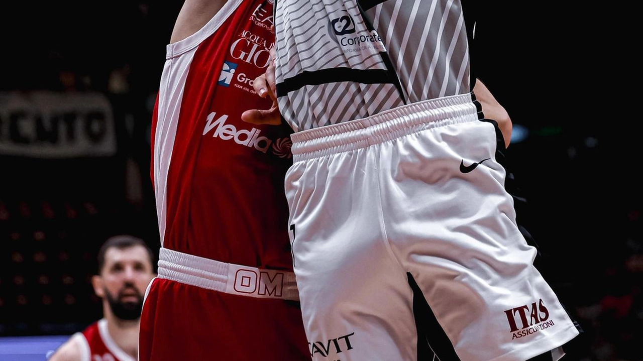 Virtus Bologna: Zanetti confermato, Ivanovic guida la nuova era