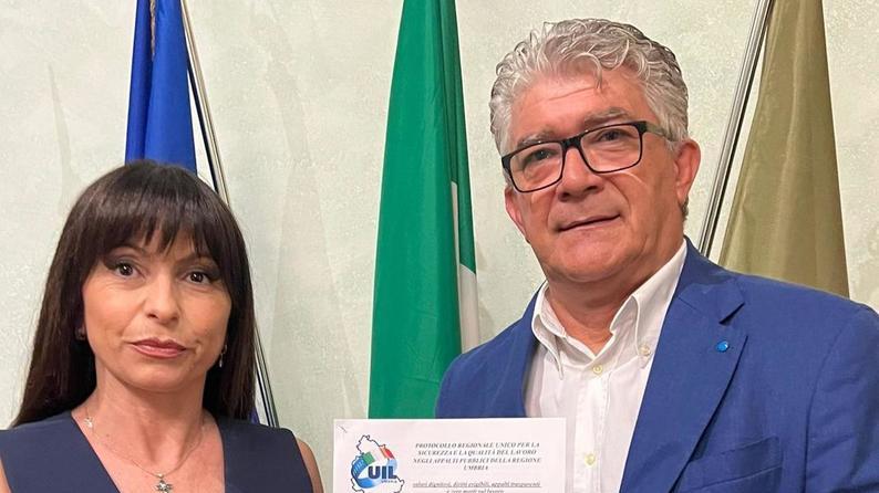 https://www.lanazione.it/image-service/view/acePublic/alias/contentid/MjA0OTU1MGUtOWMwZi00/0/qualita-e-sicurezza-sul-lavoro-uil-documento-sottoscritto-dai-capigruppo-ora-atti-concreti.jpeg?f=16:9&w=1200&h=630