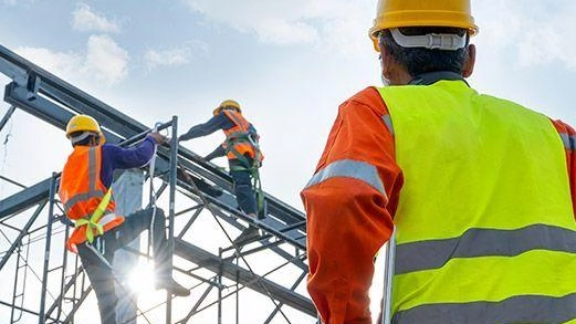 Sicurezza nei cantieri e urbanistica. Sono questi due argomenti che saranno trattati giovedì alle 15.45 nella sala conferenze di... Sicurezza nei cantieri e urbanistica. Sono questi due argomenti che saranno trattati giovedì alle 15.45 nella sala conferenze di...