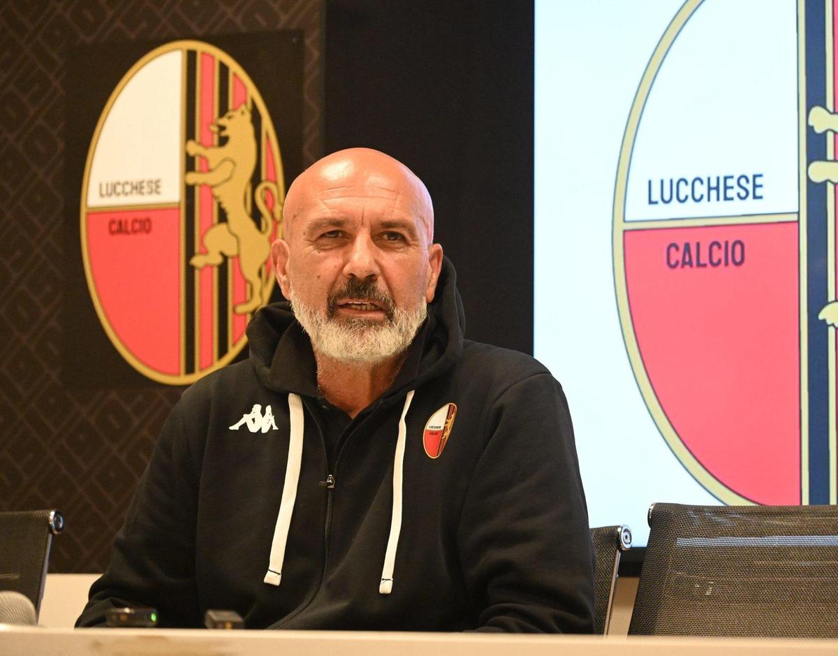 Pirozzi suona la carica della Lucchese: "Siamo in crescita. Ogni gara sarà battaglia" Pirozzi suona la carica della Lucchese: "Siamo in crescita. Ogni gara sarà battaglia"